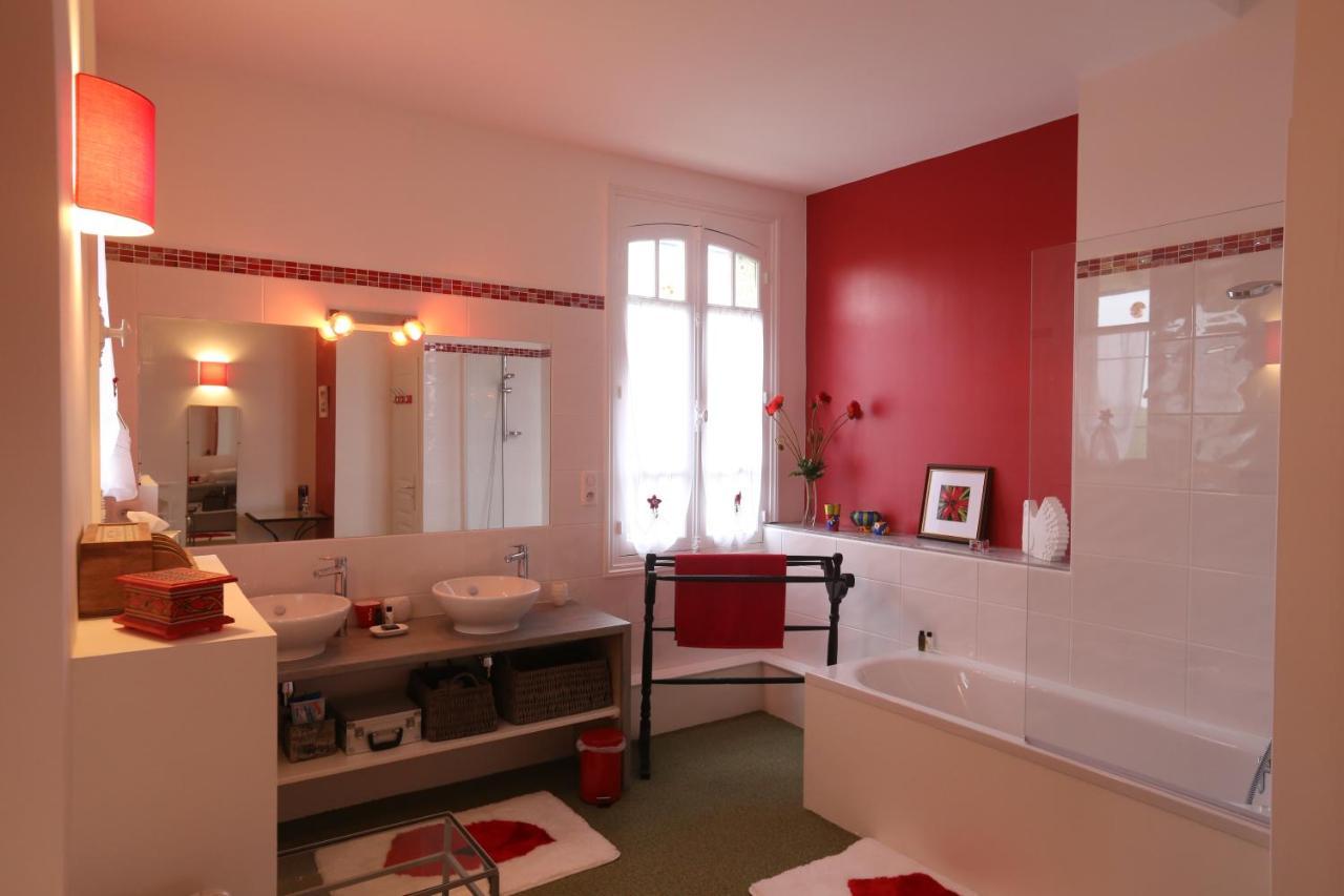 Villa Claude Cognac Bagian luar foto